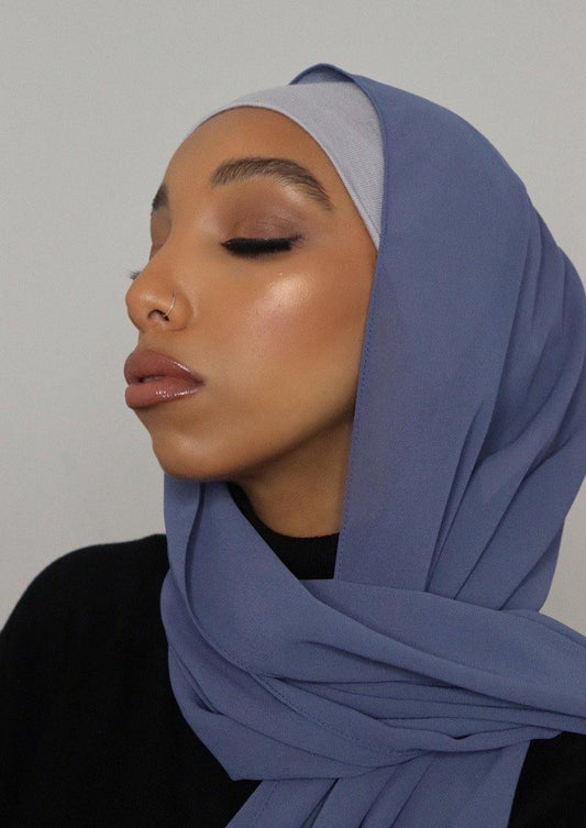 COOL GREY Under scarf