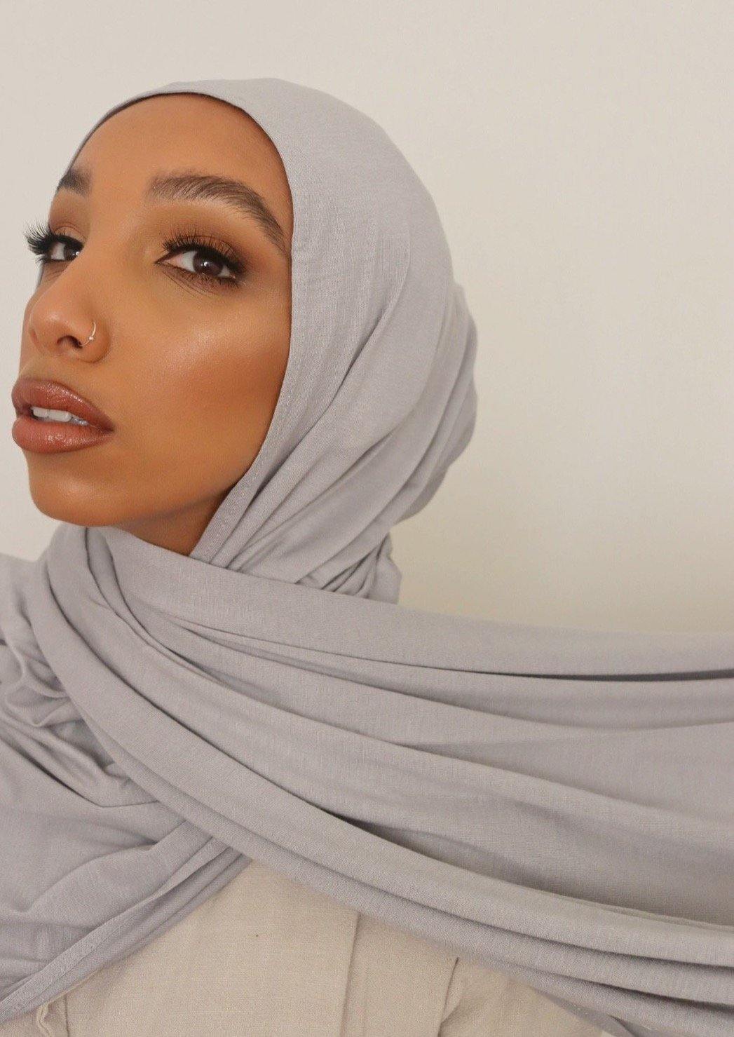 på den anden side, æg Svag grey premium jersey hijab – Latifa Label