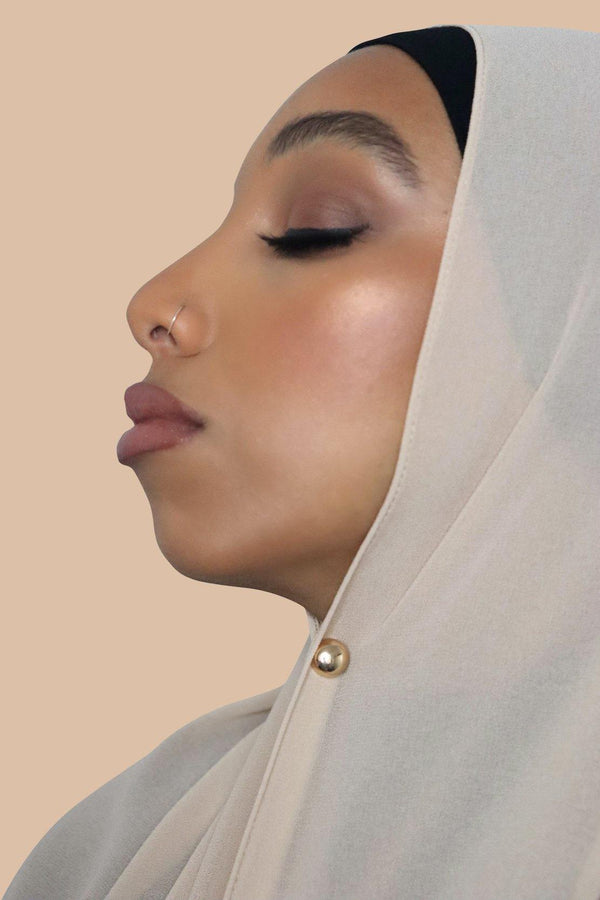 gold hijab magnet